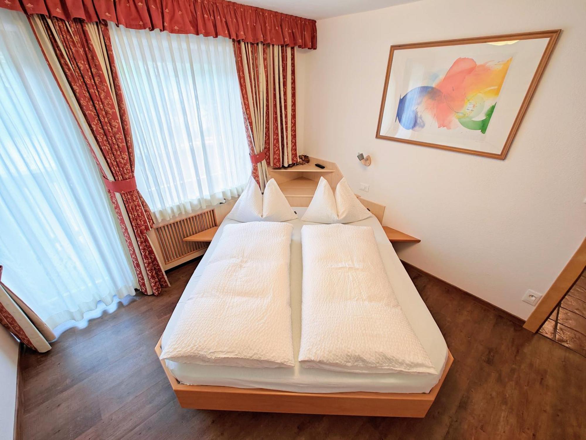 Apartments Brunella La Villa  Bilik gambar
