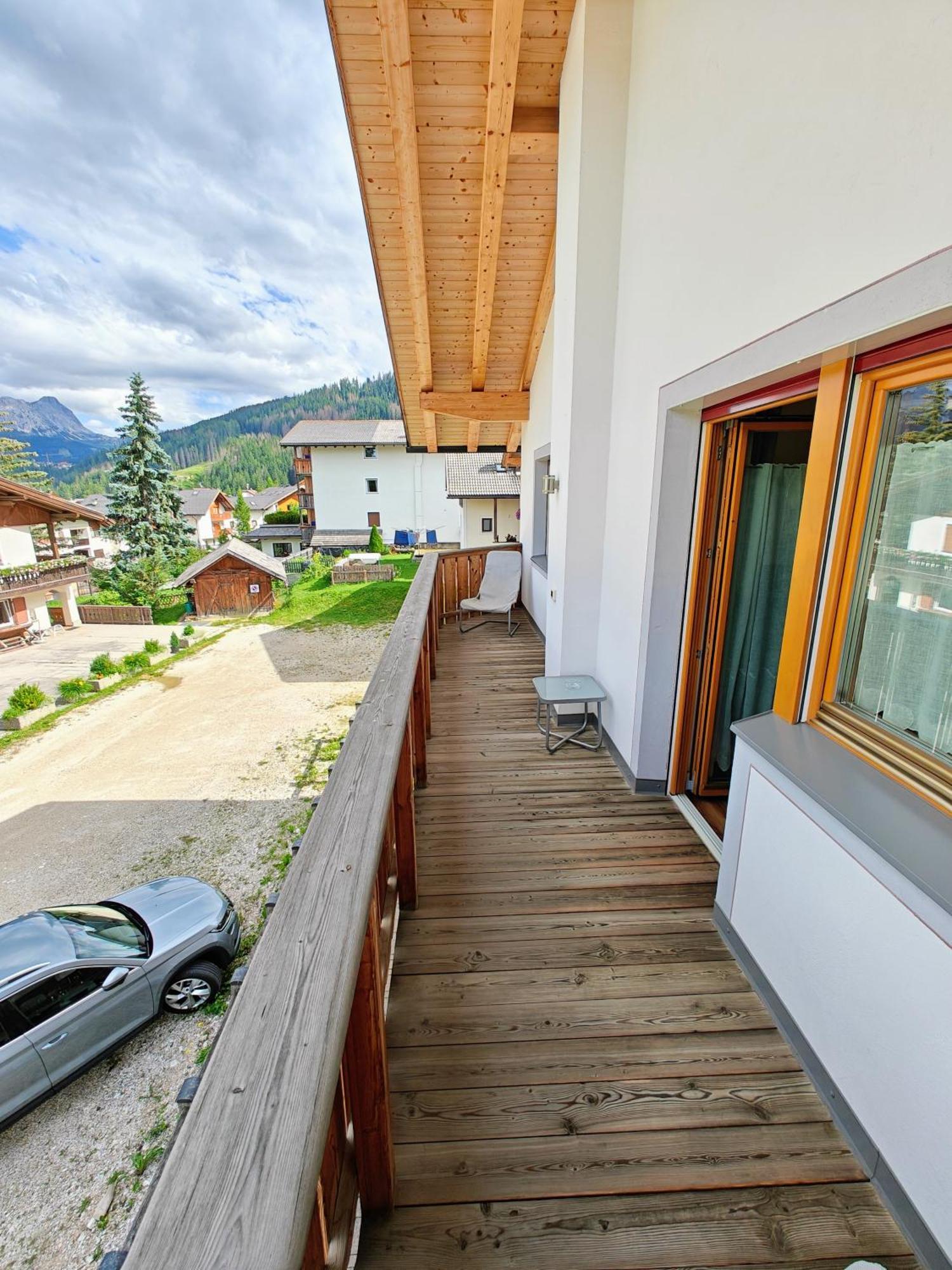 Apartments Brunella La Villa  Bilik gambar