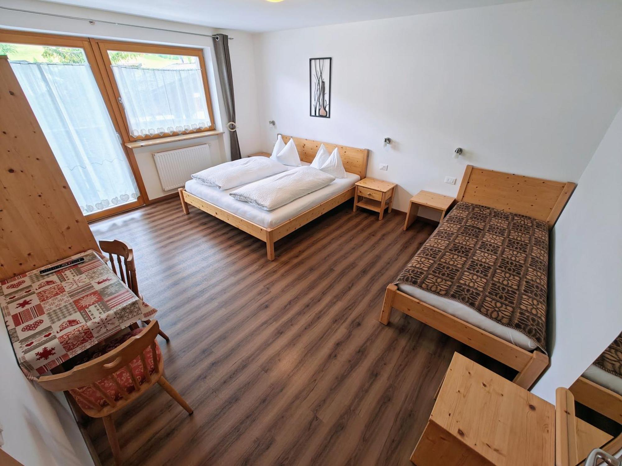 Apartments Brunella La Villa  Bilik gambar